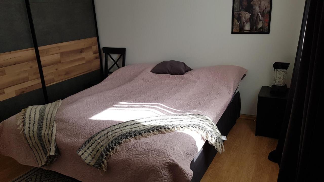 Trevligt Hus Med Egen Gard Och Fri Wifi, Emmaboda Kommun, Lindas ภายนอก รูปภาพ